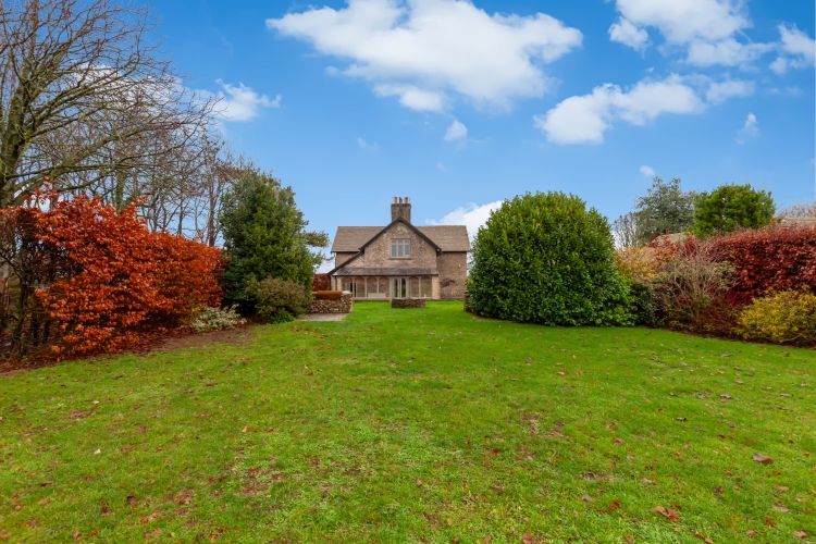Property photo 3 of 14 309851