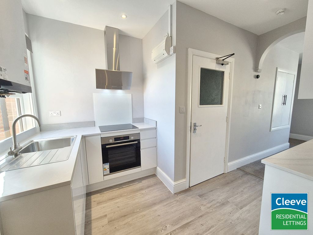 Property photo 2 of 11 1000079613