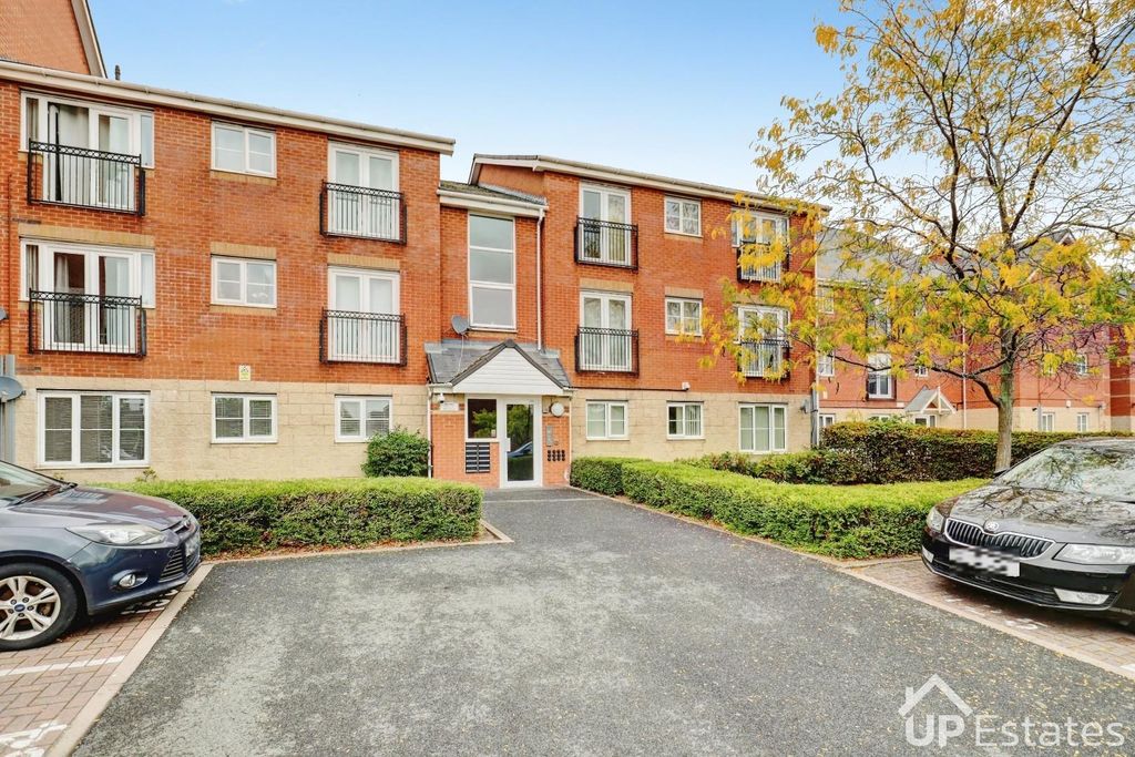Property photo 1 of 11