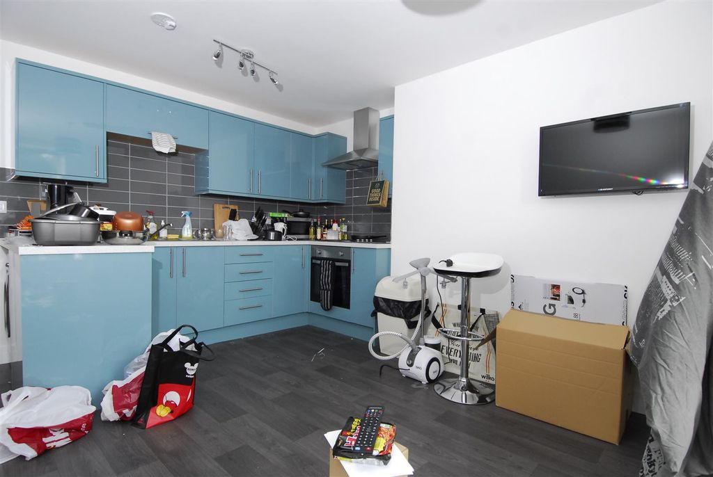 Property photo 2 of 4 1Quakerlnf6002.Jpg
