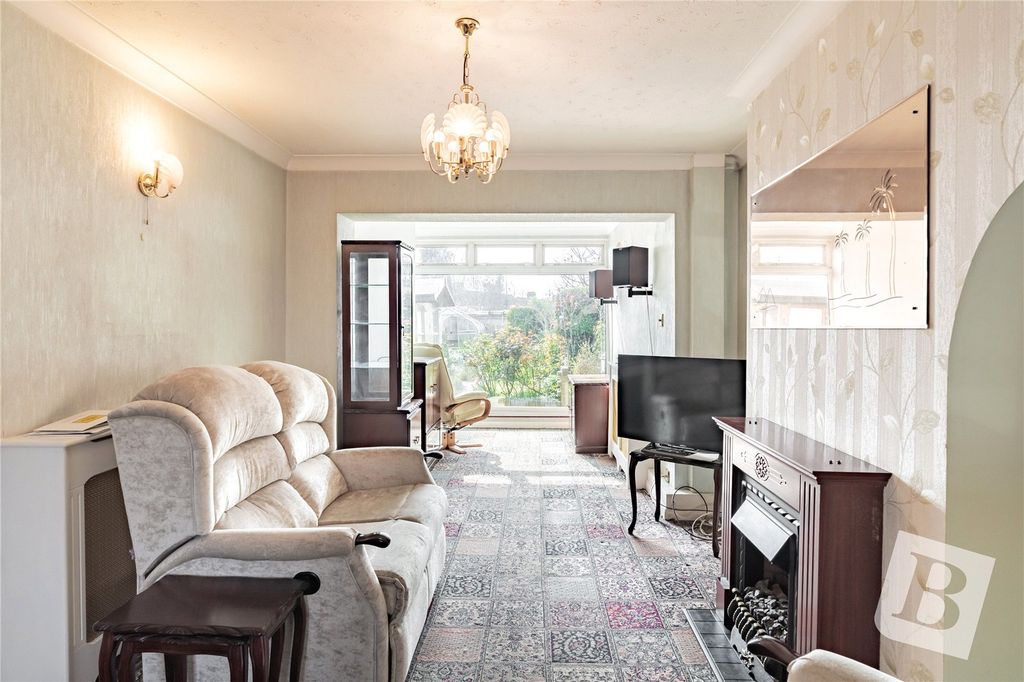 Property photo 3 of 16 Living Room