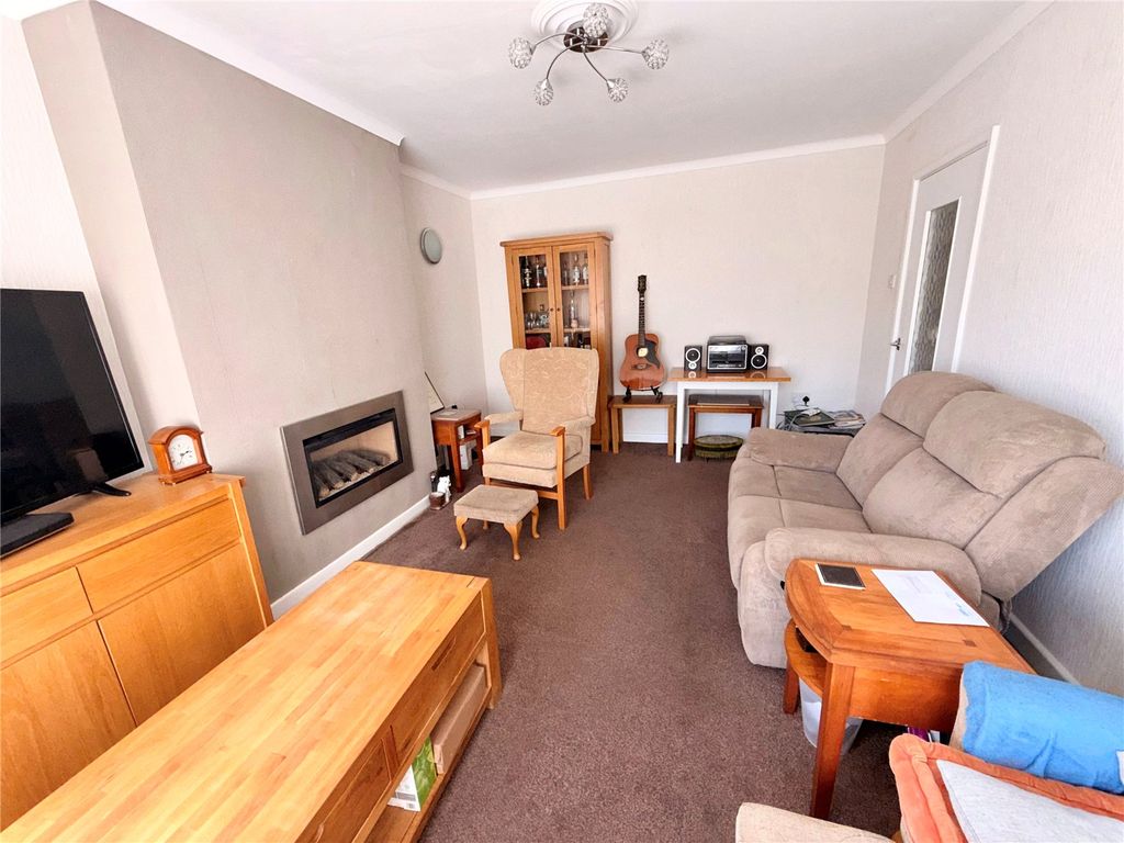Property photo 2 of 10 Picture No. 11