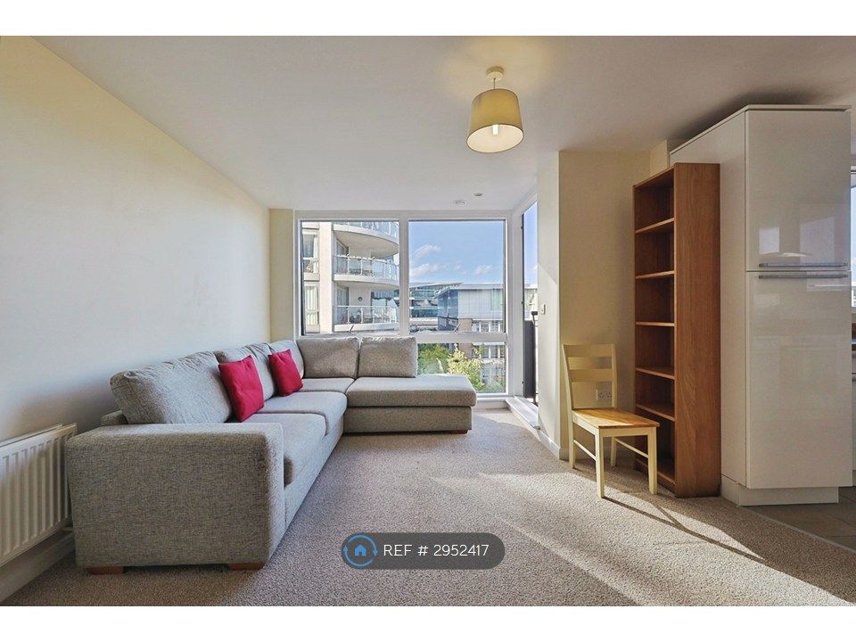 Property photo 2 of 9