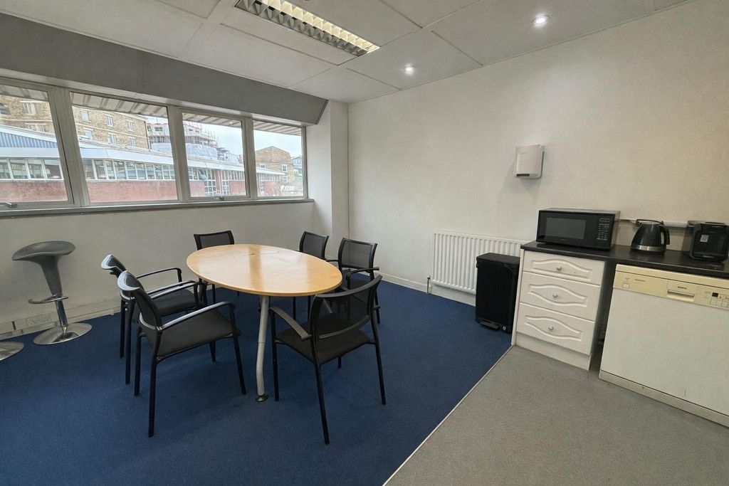 Property photo 2 of 9 Chatgpt Image Apr 10, 2026, 12_26_43 Pm.Png