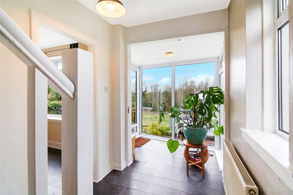 Property photo 3 of 21 Picture No. 03