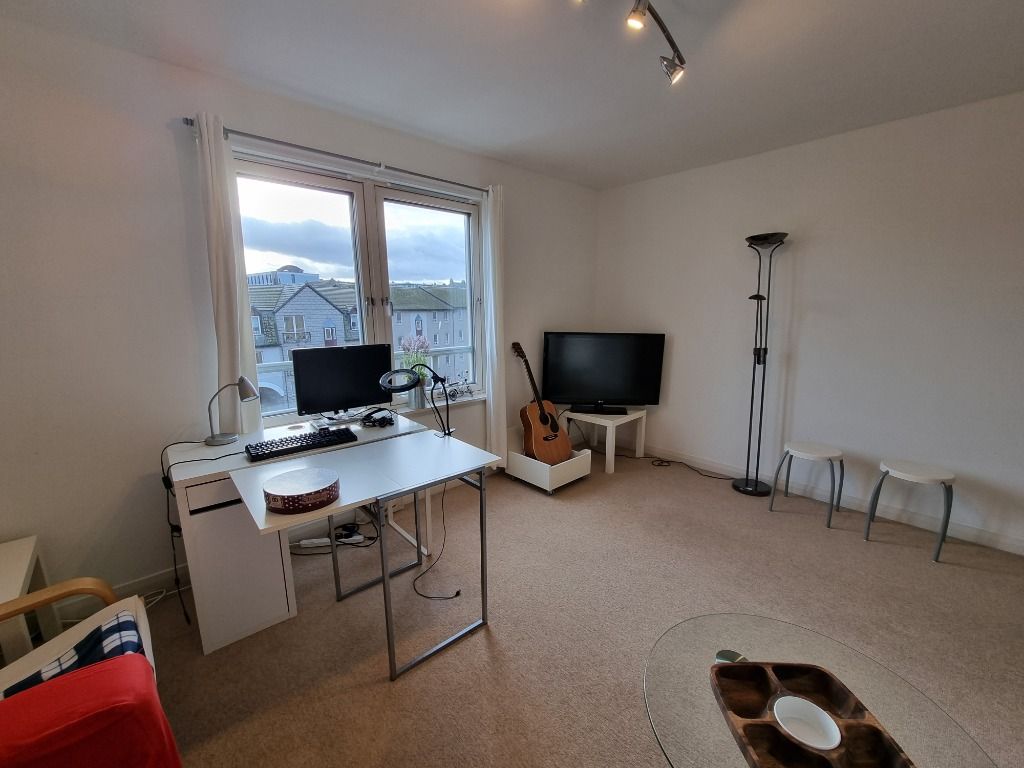 Property photo 2 of 8