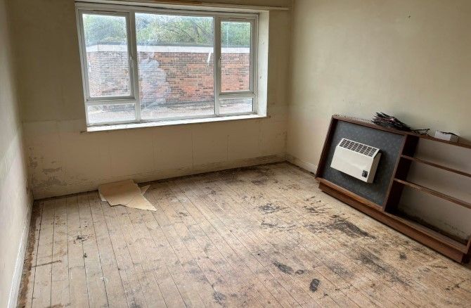 Property photo 3 of 6