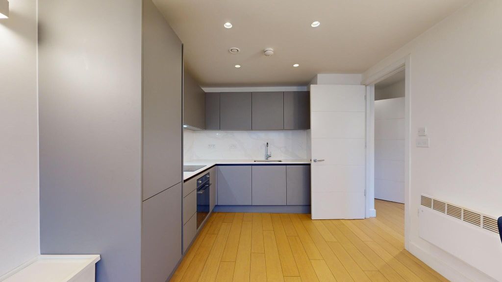 Property photo 2 of 12 Kitchen