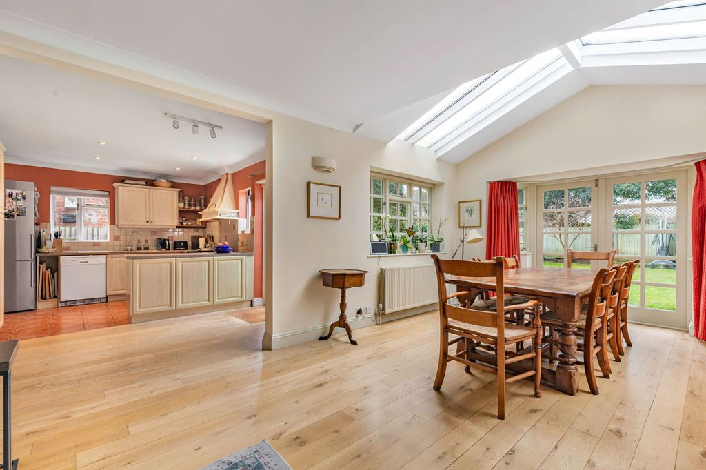 Property photo 2 of 14