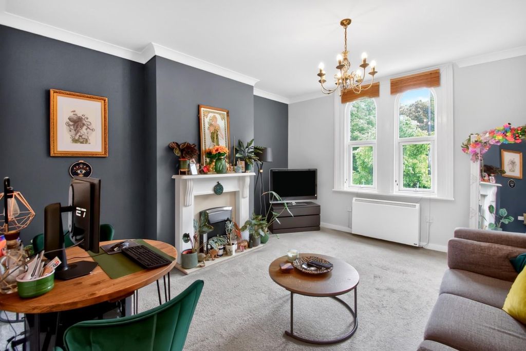 Property photo 2 of 16 Flat3Beechhouse-5.Jpg