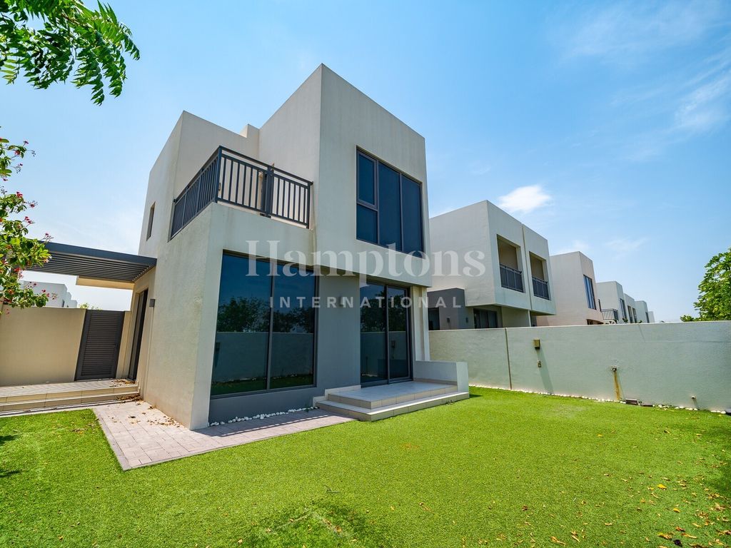 Property photo 2 of 19 Media 2