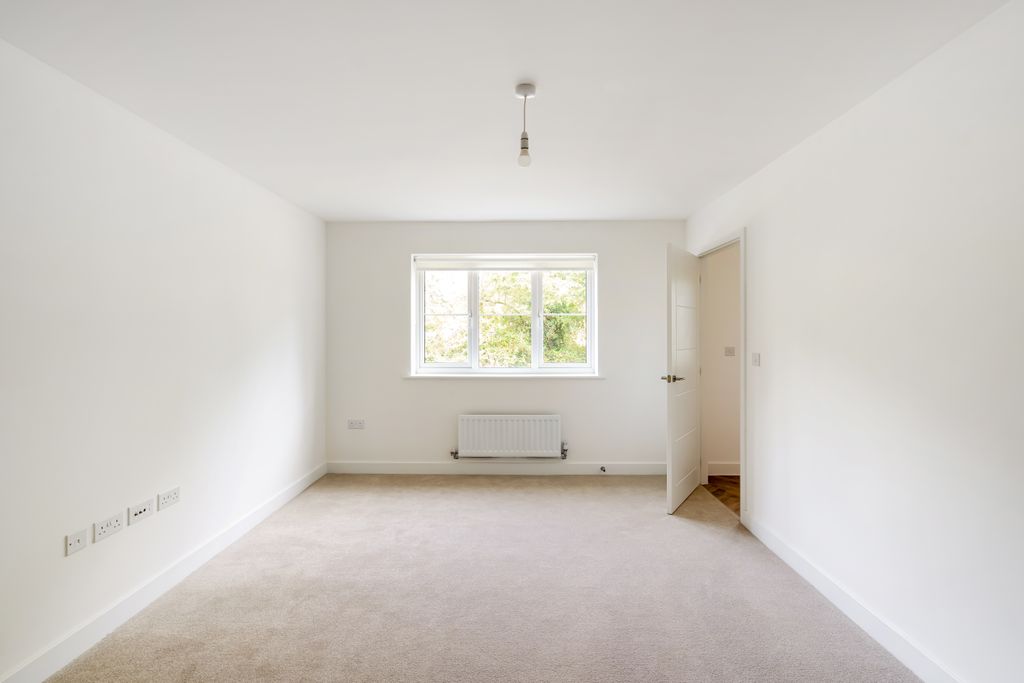 Property photo 2 of 10 Photo