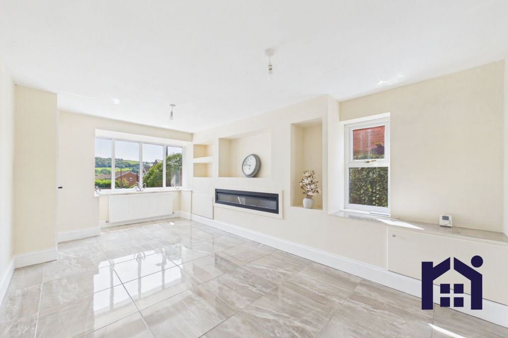 Property photo 2 of 28 Reception Room