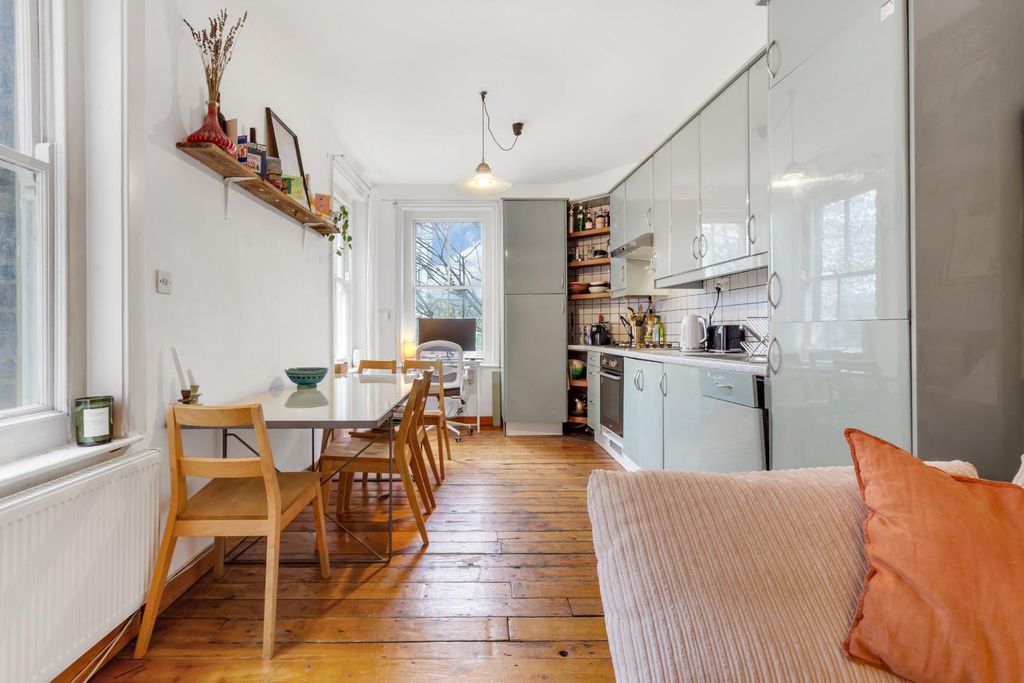 Property photo 3 of 11 Kitchen/Reception Room