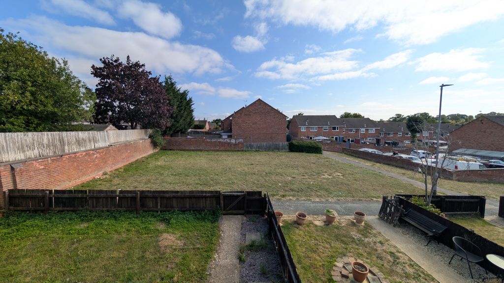 Property photo 2 of 22