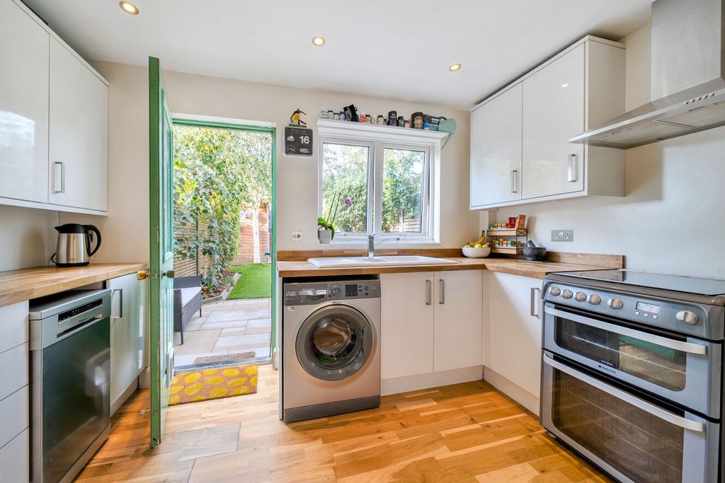 Property photo 3 of 13 1526865-6-6Ac50cd...