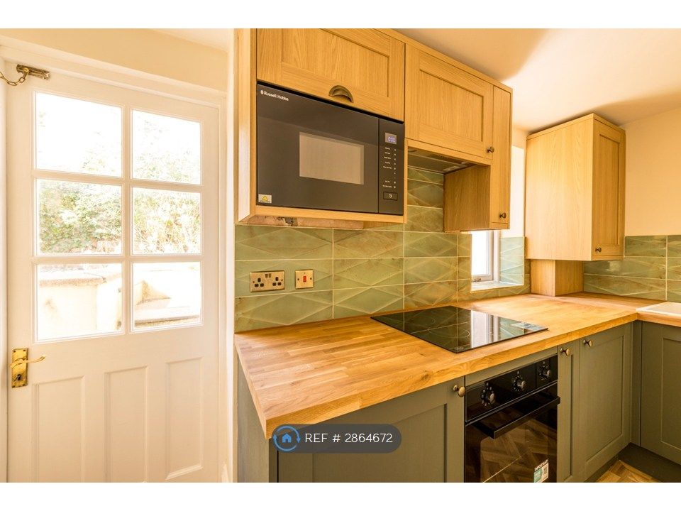 Property photo 2 of 13 Kitchen