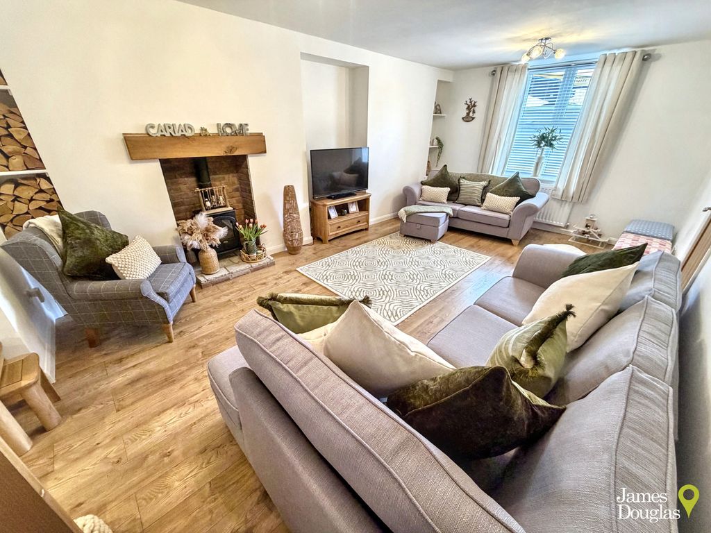 Property photo 2 of 20 Liv6