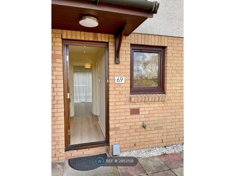 Property photo 3 of 15 Entrance