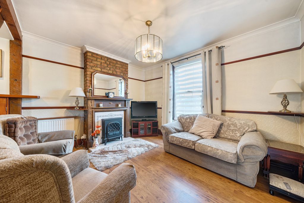 Property photo 2 of 14 Reception