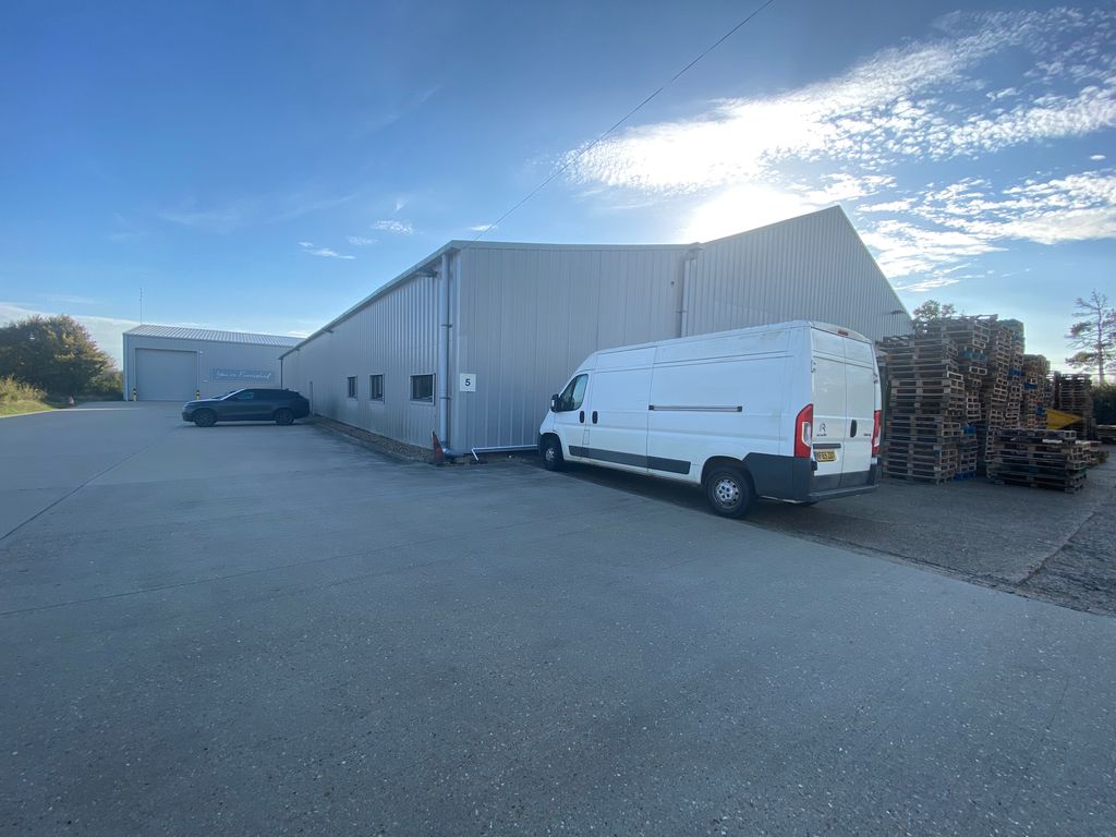 Property photo 1 of 6