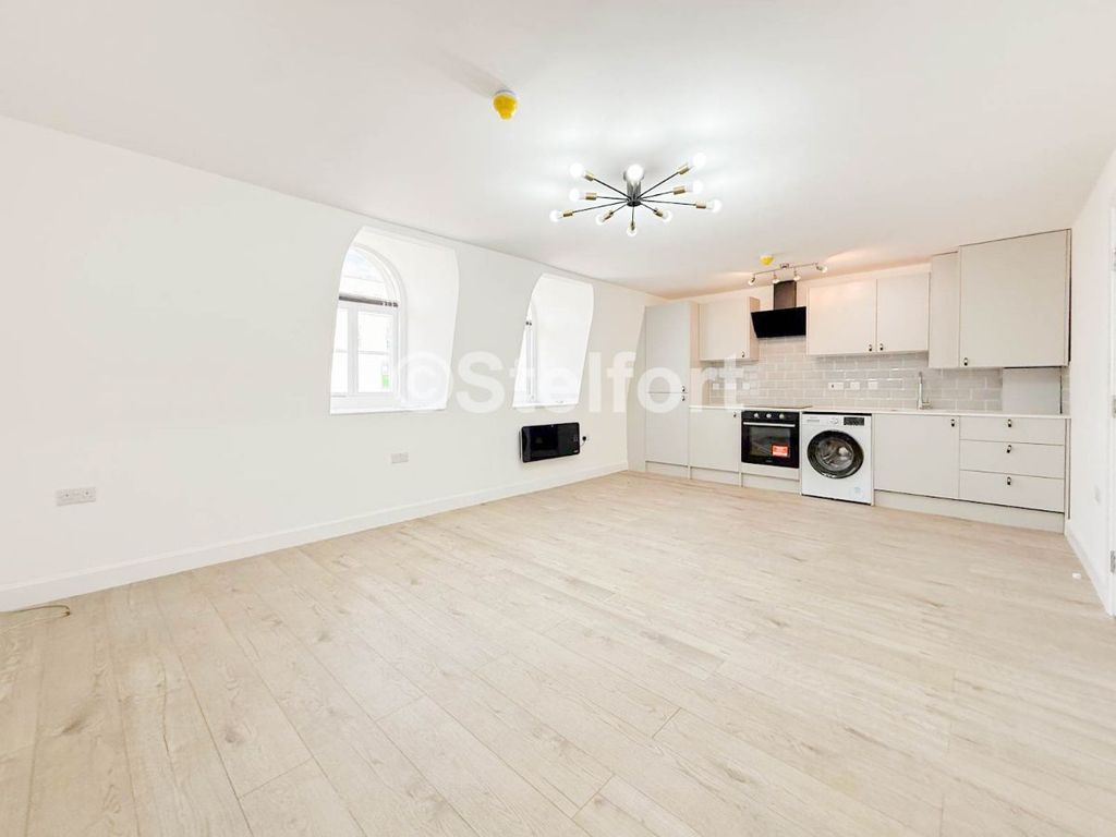 Property photo 1 of 5
