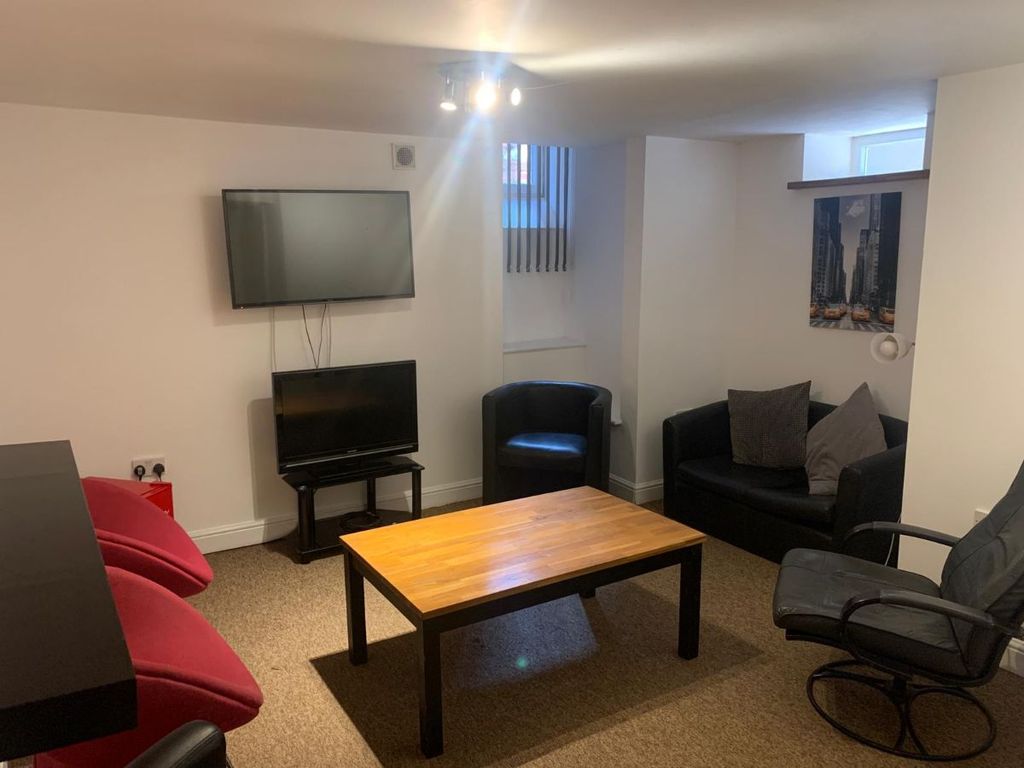 Property photo 2 of 69