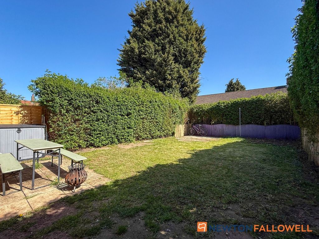 Property photo 3 of 18