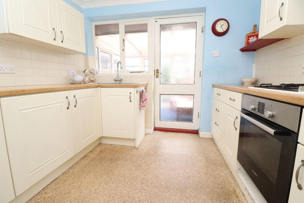 Property photo 3 of 14