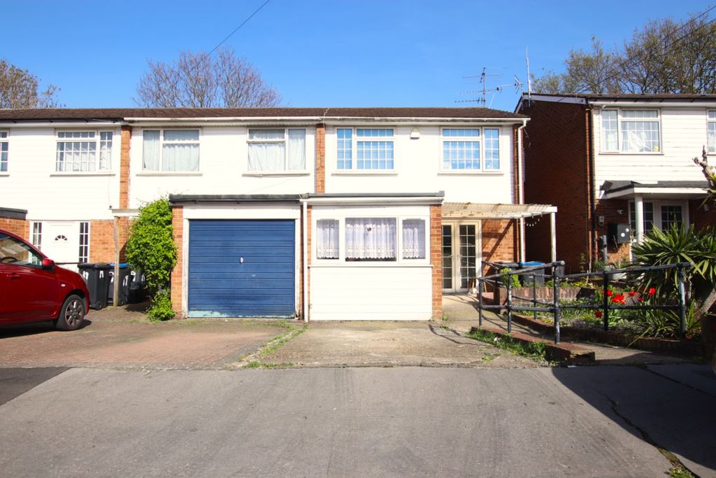 Property photo 2 of 12