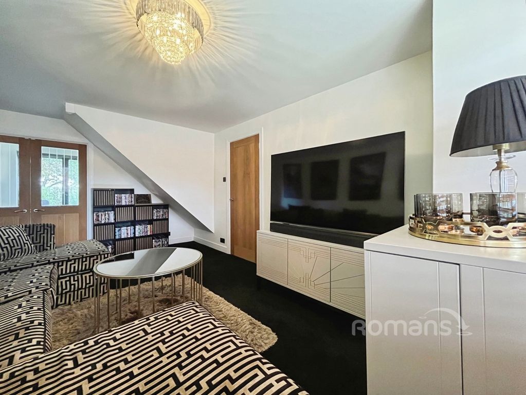 Property photo 3 of 16 Pbox-Img.Jpg