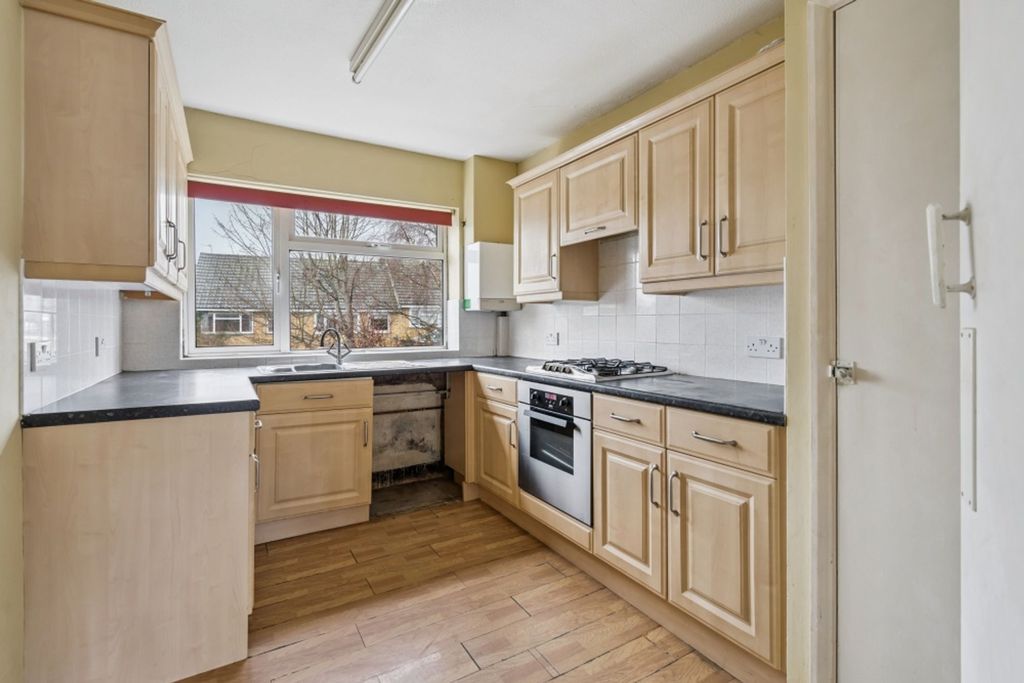 Property photo 2 of 13