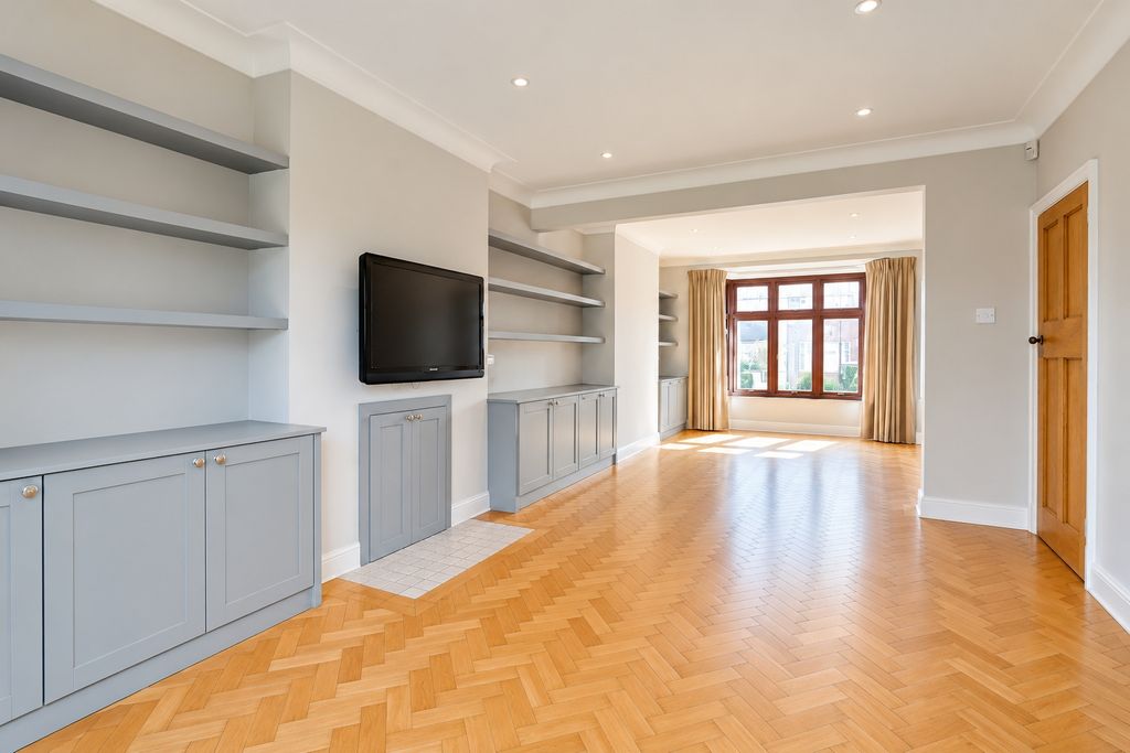 Property photo 3 of 11 Picture No. 08
