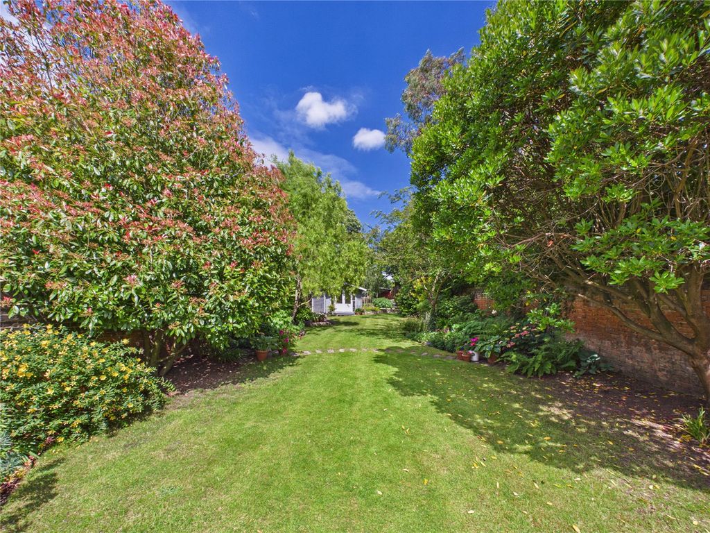 Property photo 2 of 19 Picture No. 02