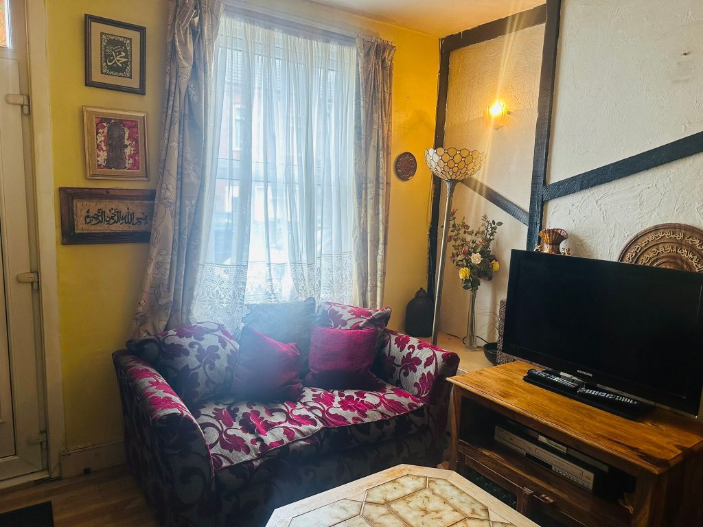 Property photo 2 of 13