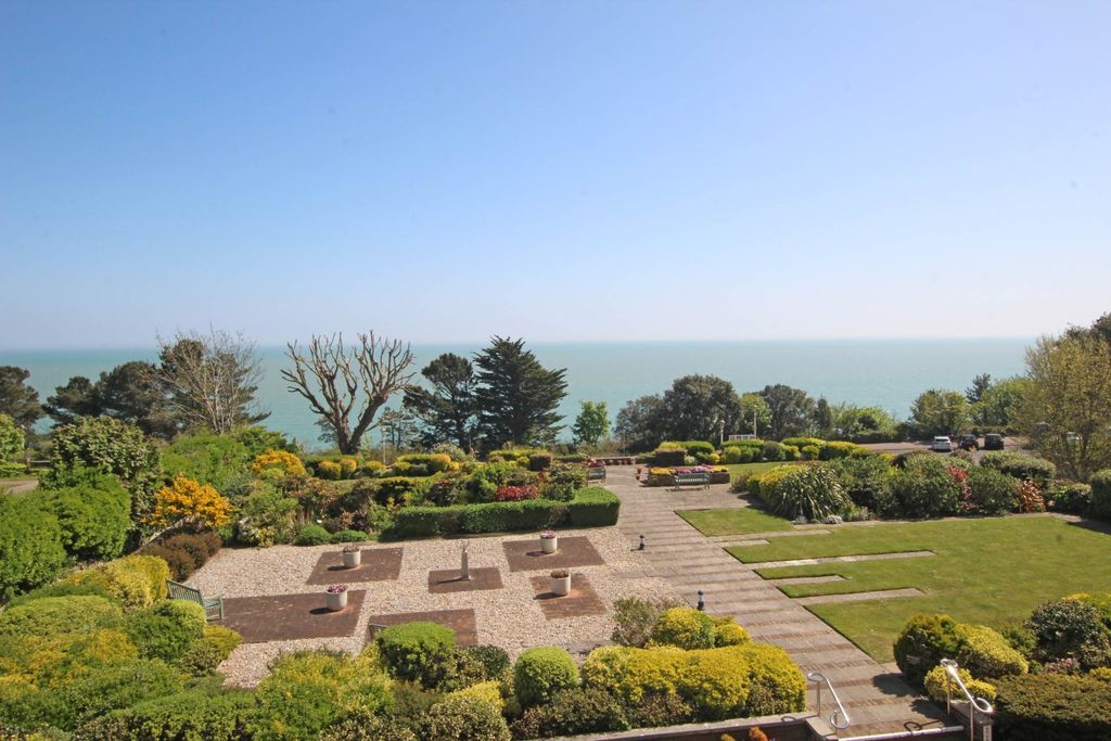 Property photo 3 of 26