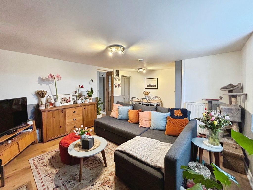 Property photo 3 of 22 4942049