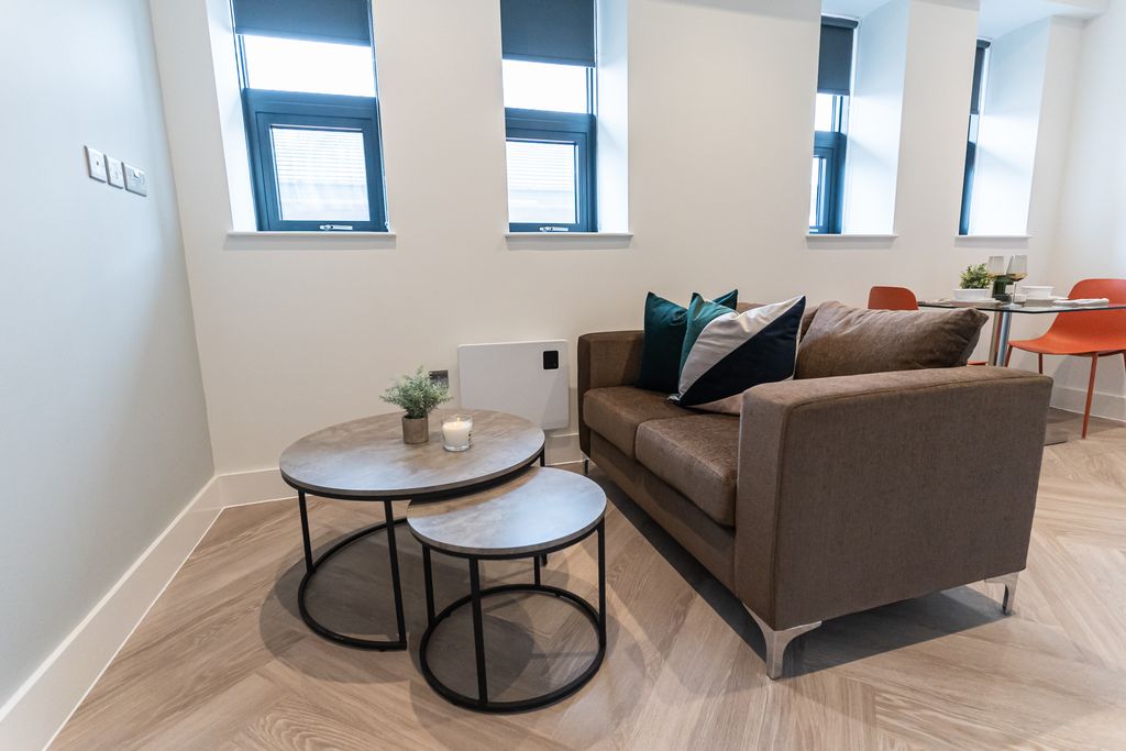 Property photo 3 of 12