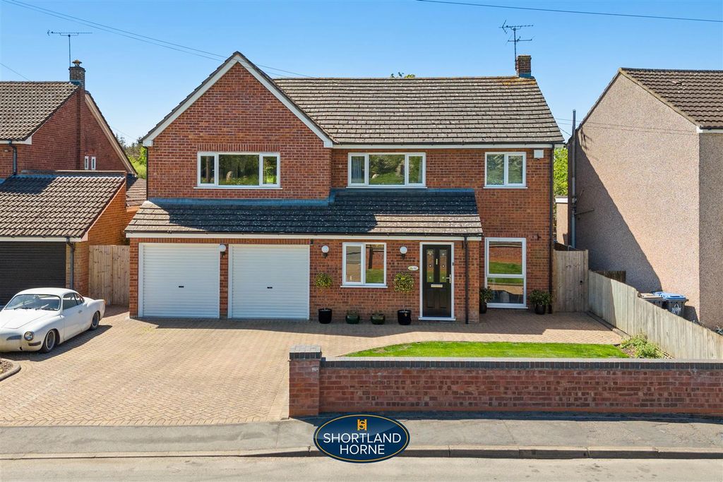 Property photo 1 of 51