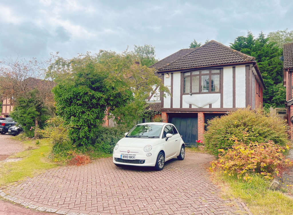 Property photo 2 of 17