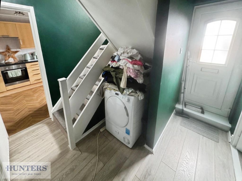 Property photo 3 of 13 Entrance Hallway