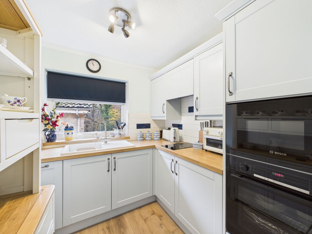 Property photo 3 of 6 Gallery