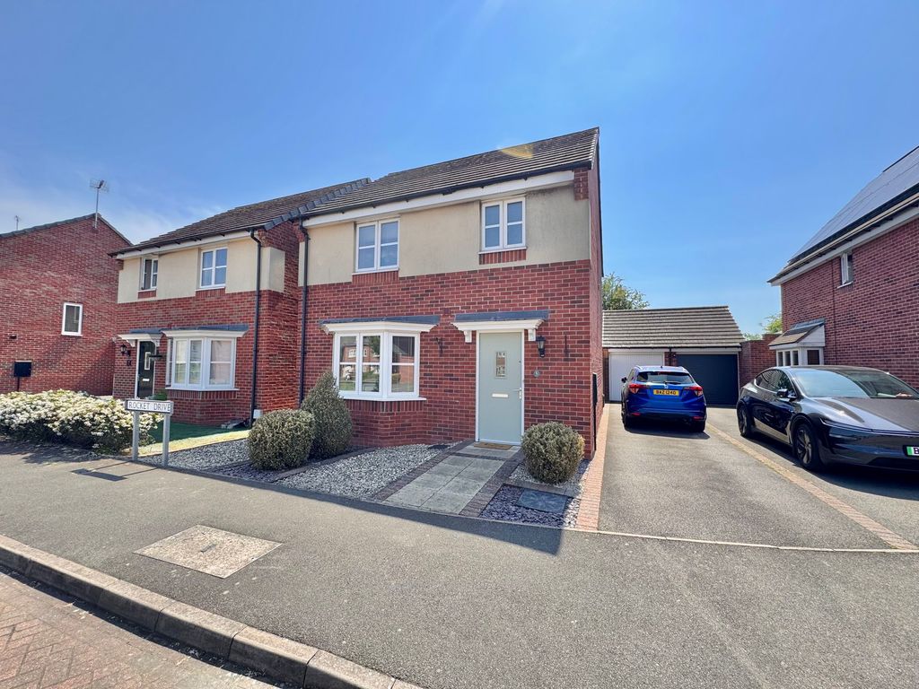 Property photo 1 of 37