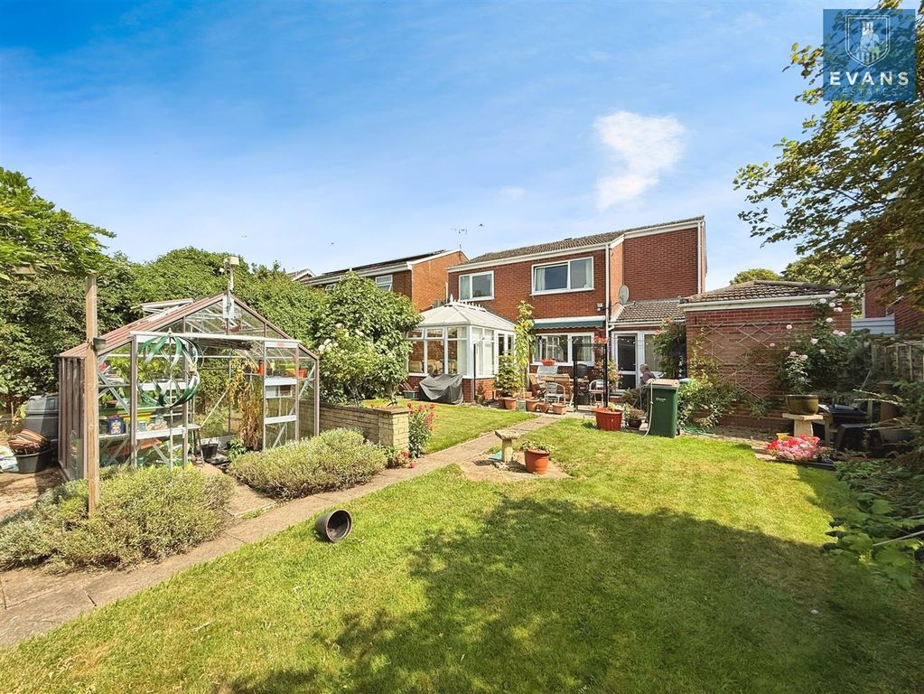 Property photo 2 of 20 Rear Garden