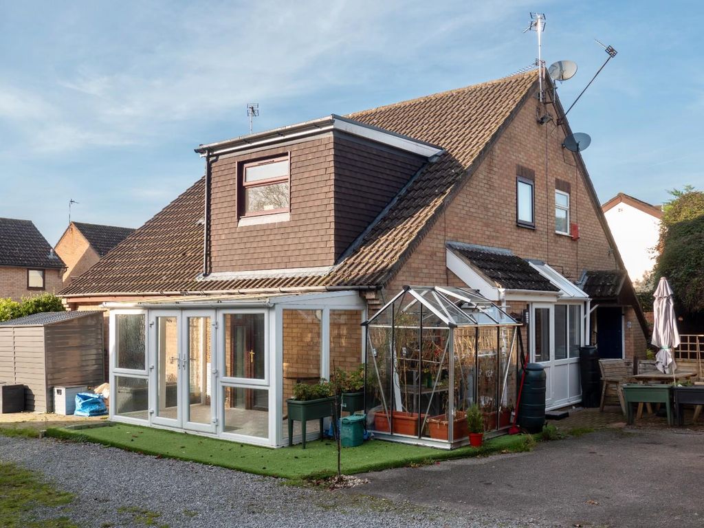 Property photo 1 of 12 Front