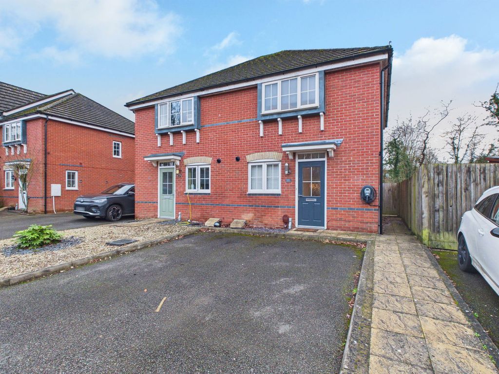 Property photo 1 of 16