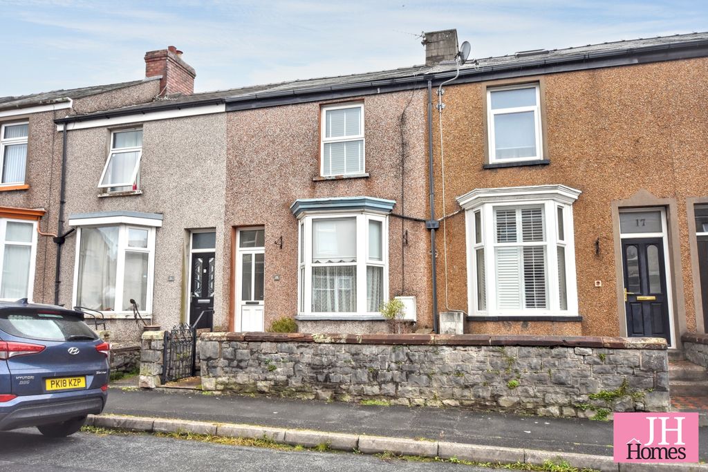 Property photo 1 of 16