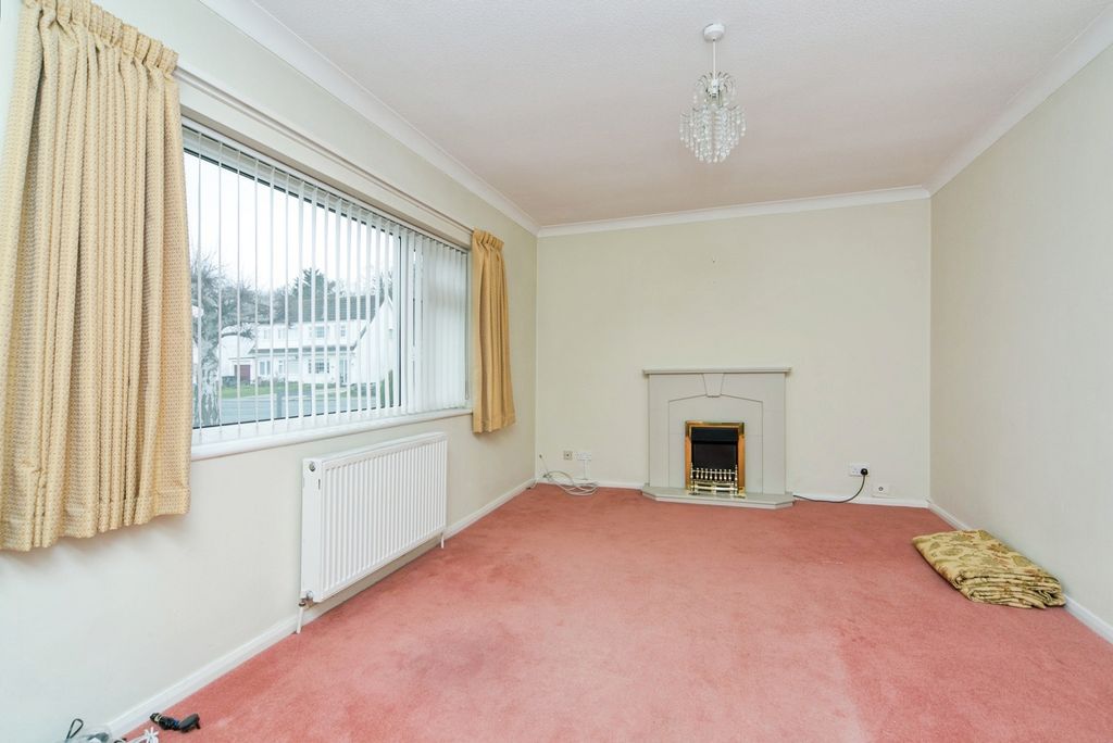 Property photo 2 of 15 Pbox-Img.Jpg