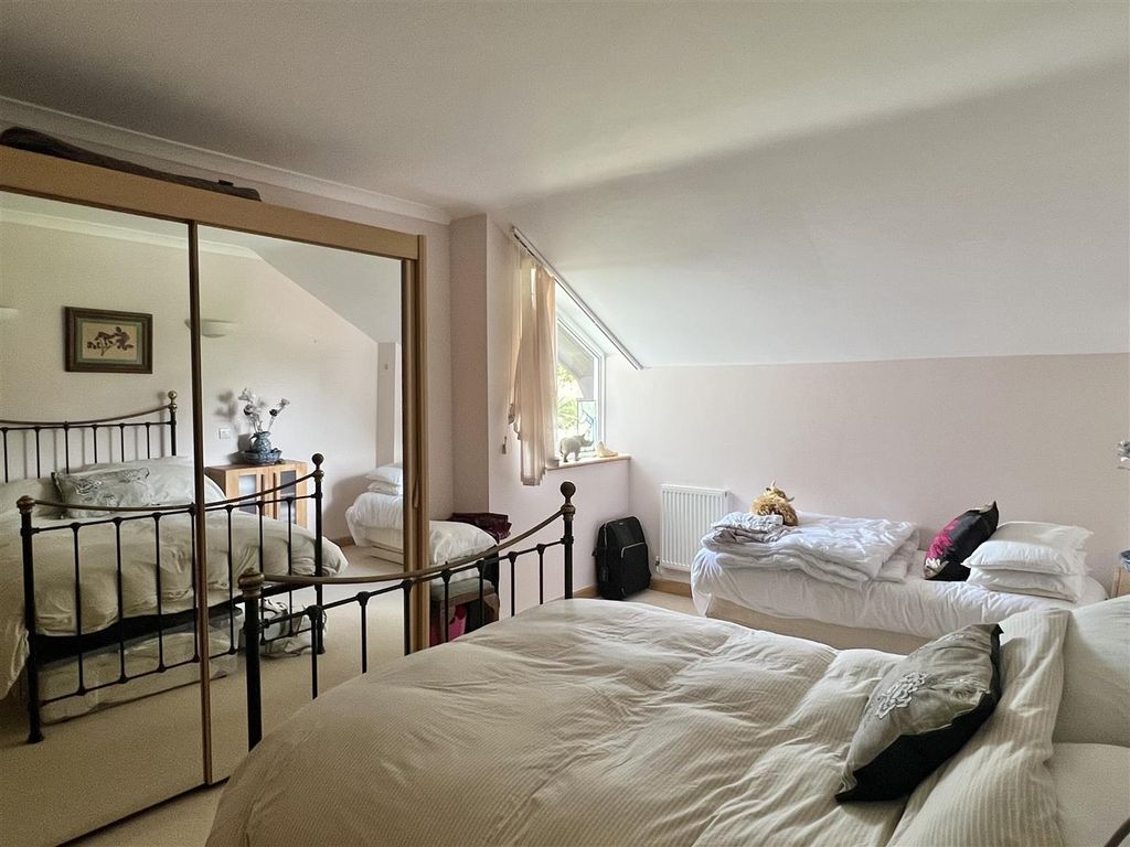 Additional image 24 of 3 bed flat for saleSea Road, Carlyon Bay, Carlyon Bay PL25