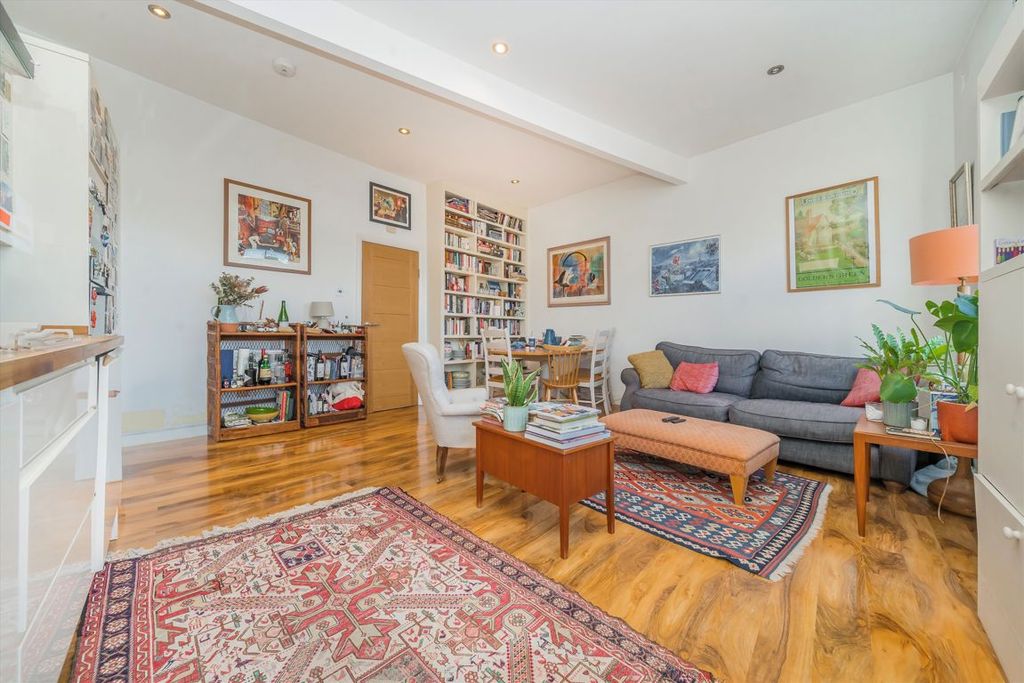 Property photo 1 of 4